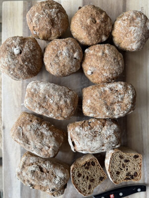 Rye Bread with Sultanas, Coffee & Spices (8 Mini Loaves)